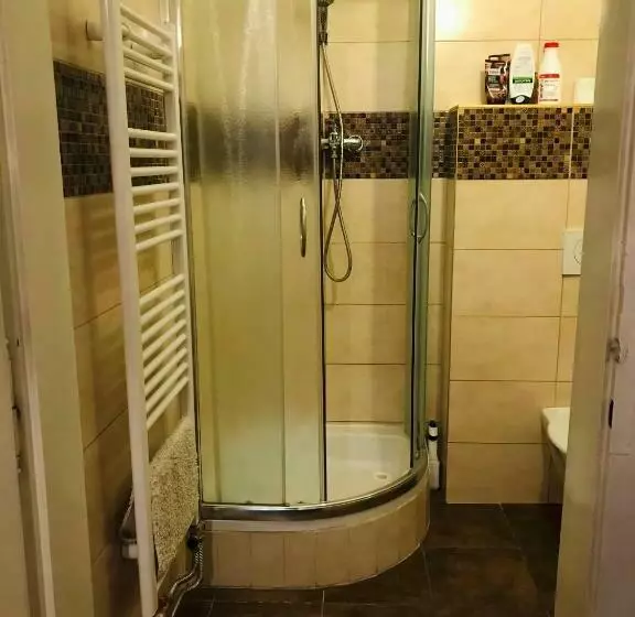 Aamiaismajoitus (B&B) Apartmán Stursovka