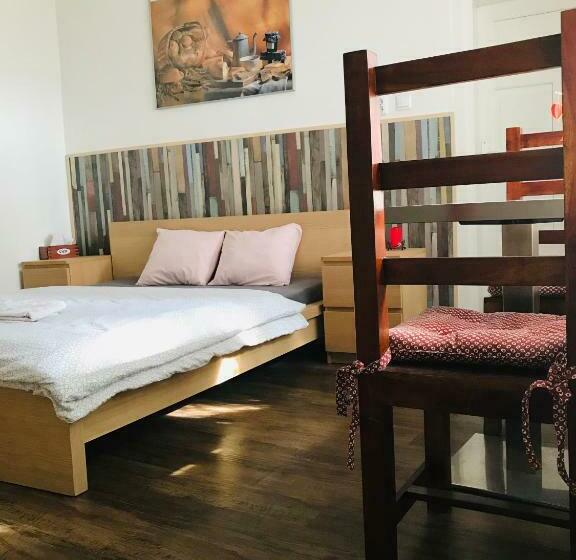 住宿加早餐 Apartmán Stursovka