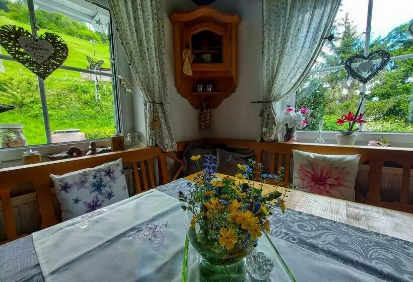 Bed and Breakfast Haus Emily