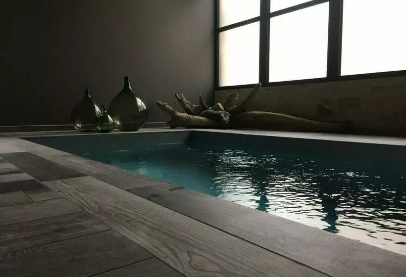 Aamiaismajoitus (B&B) Le Mas Des Auges