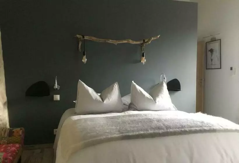 Aamiaismajoitus (B&B) Le Mas Des Auges