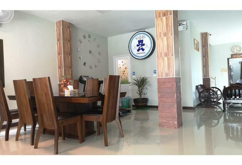 Отель Haohug Maekhachan