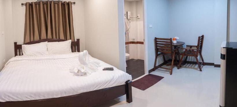 Отель Haohug Maekhachan