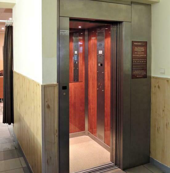 ホテル Penzionlivia,tr.teplice