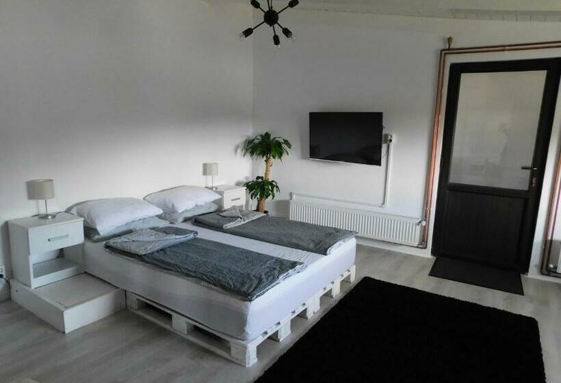 모텔 Mountain Vista Suites