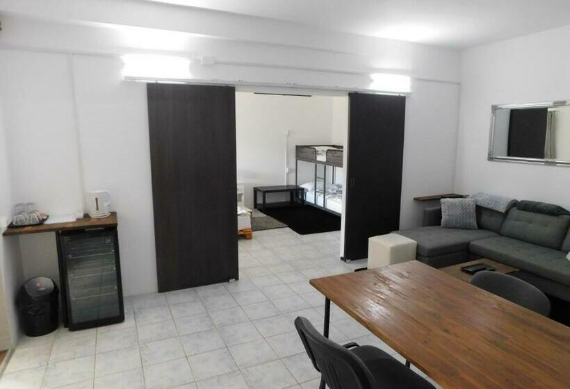 모텔 Mountain Vista Suites