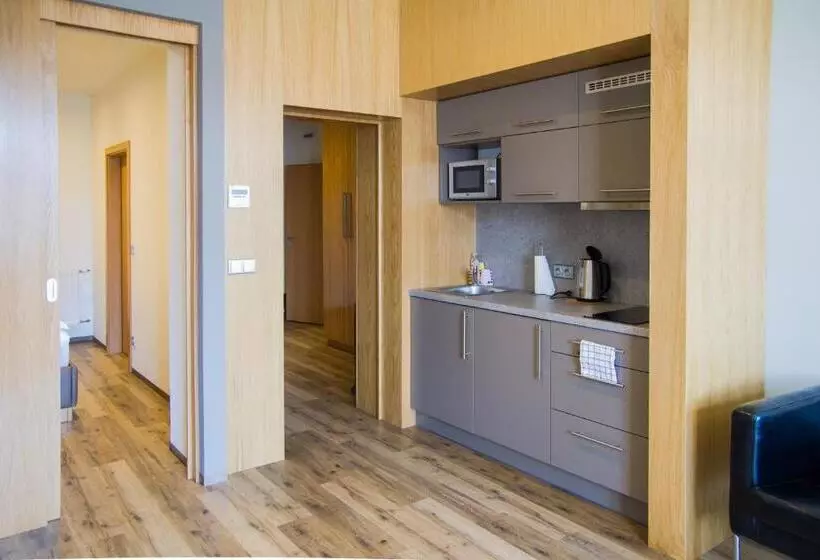 Majatalo Apart U Lva