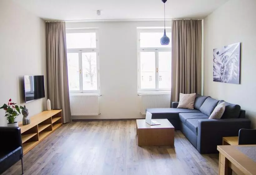 Majatalo Apart U Lva