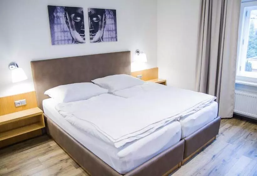 Majatalo Apart U Lva