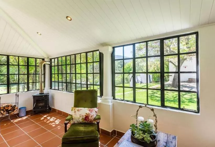 Majatalo Caledon Grace Guesthouse