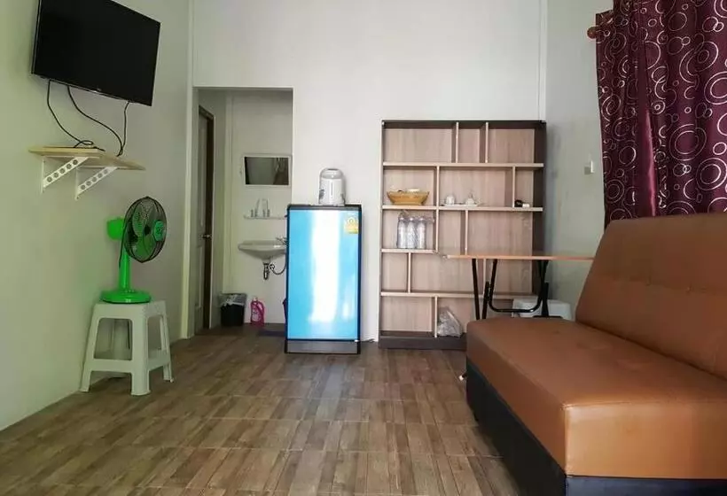 ペンション Lucky Home Prakhon Chai