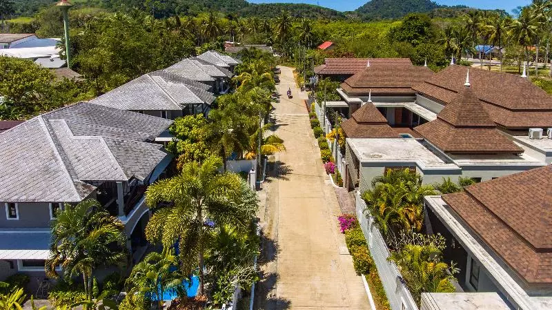Baan Santhiya Private Pool Villas