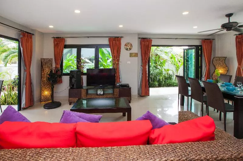 Baan Santhiya Private Pool Villas