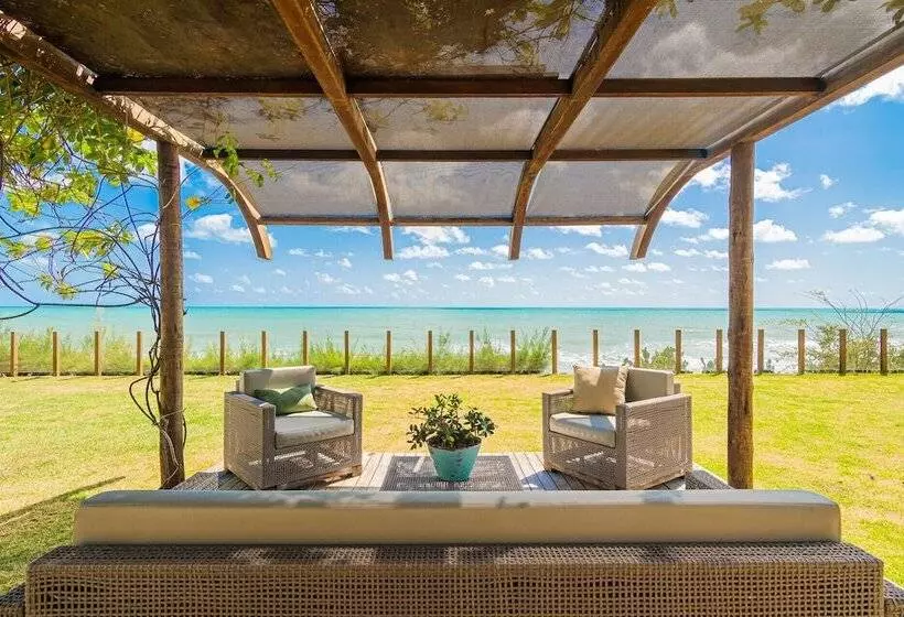 Carmel Charme Resort