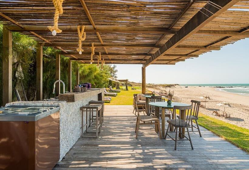 Carmel Charme Resort