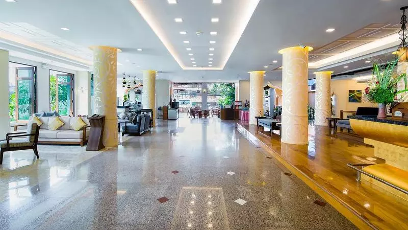 فندق Aiyara Palace