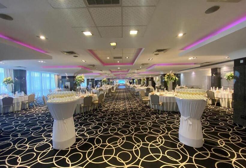 Business Hotel Conference Center & Spa