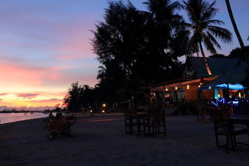 בית מלון כפרי Da Kanda Villa Beach Resort