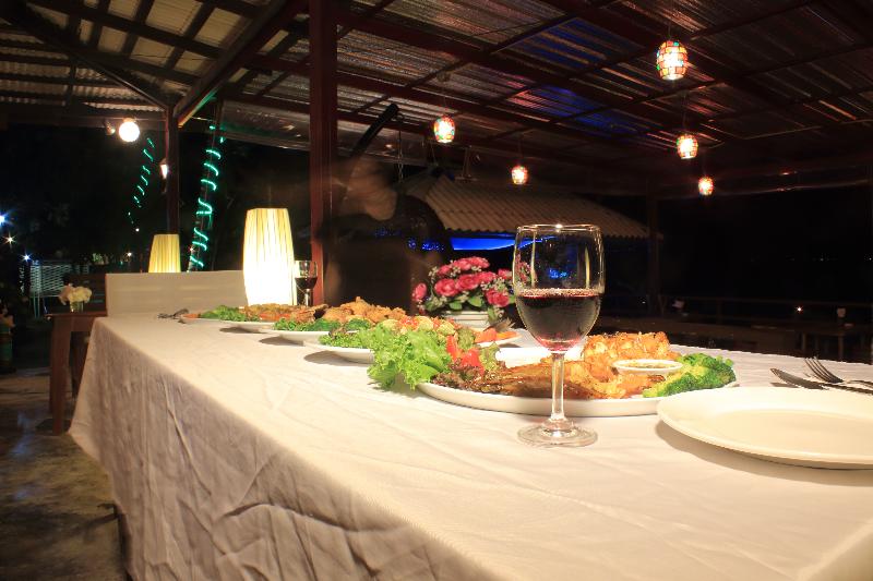 בית מלון כפרי Da Kanda Villa Beach Resort