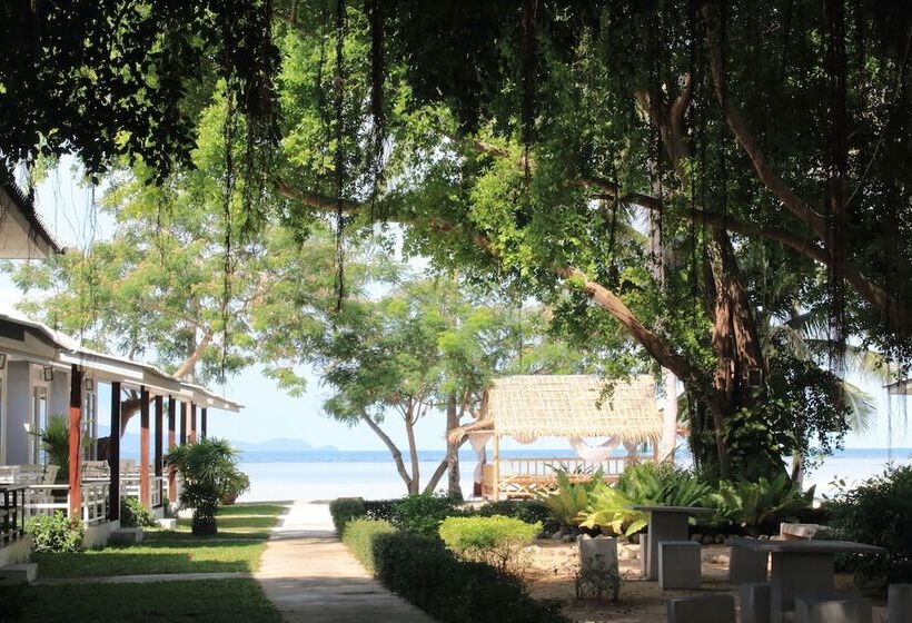 בית מלון כפרי Da Kanda Villa Beach Resort