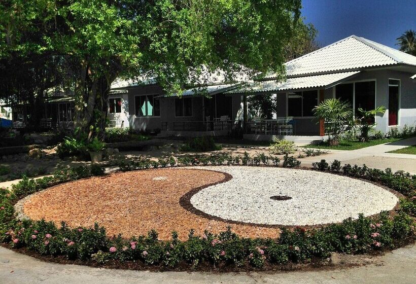 בית מלון כפרי Da Kanda Villa Beach Resort