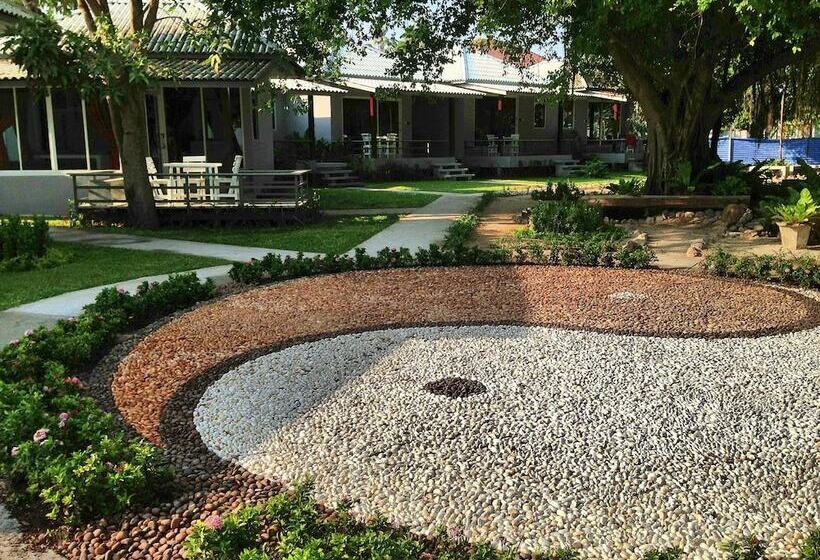 בית מלון כפרי Da Kanda Villa Beach Resort