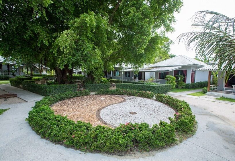 בית מלון כפרי Da Kanda Villa Beach Resort