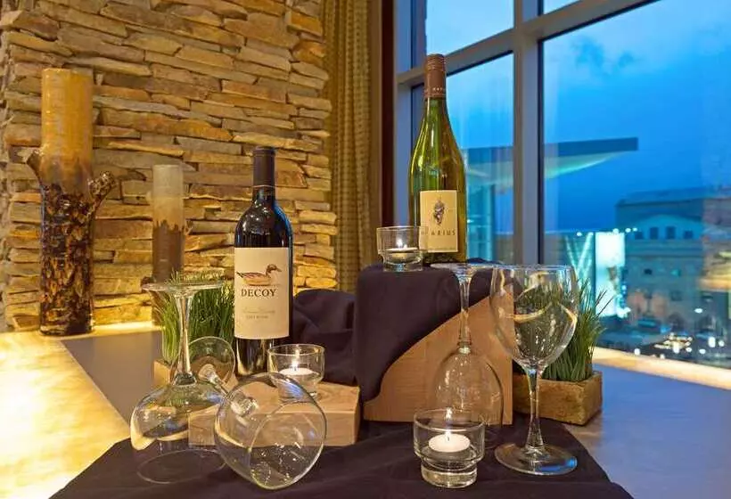 호텔 Embassy Suites By Hilton Denver Downtown Convention Center