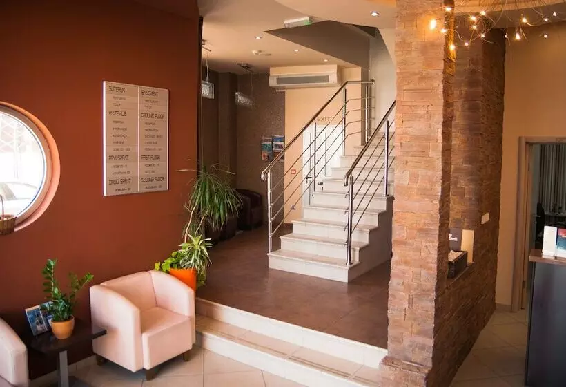 Garni Hotel Vigor   Ev Station