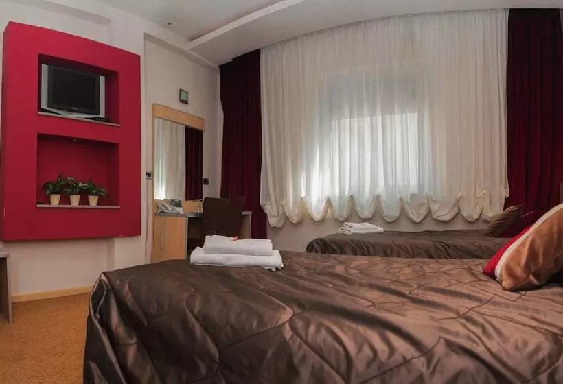 Garni Hotel Vigor   Ev Station