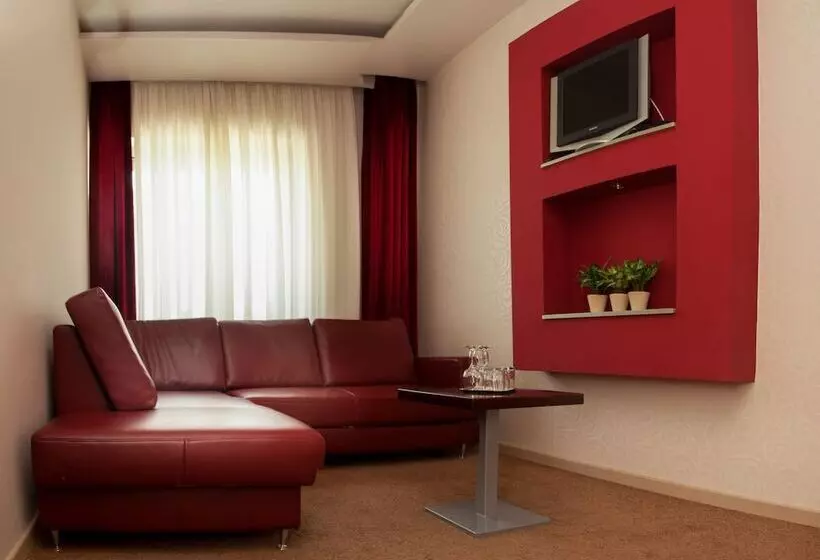 Garni Hotel Vigor   Ev Station