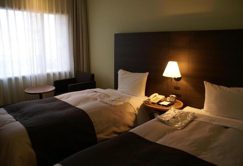 בית מלון כפרי Ginza Grand