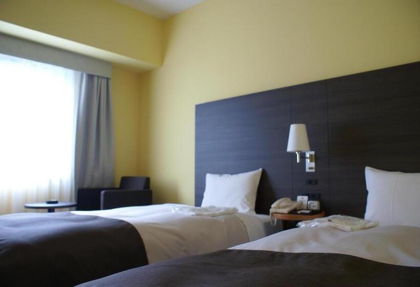 בית מלון כפרי Ginza Grand