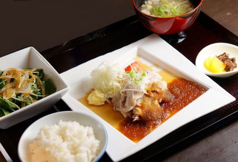 בית מלון כפרי Ginza Grand