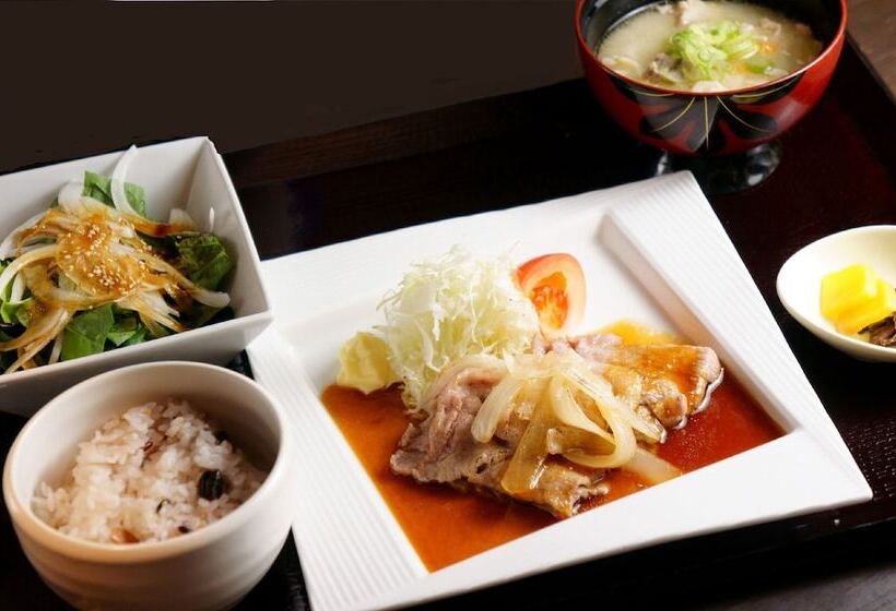 בית מלון כפרי Ginza Grand