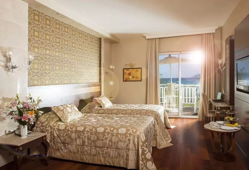 ホテル Güral Premier Tekirova   All Inclusive
