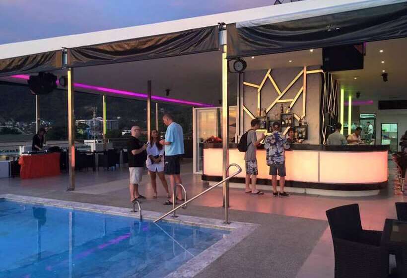 Grand Sunset Hotel Phuket