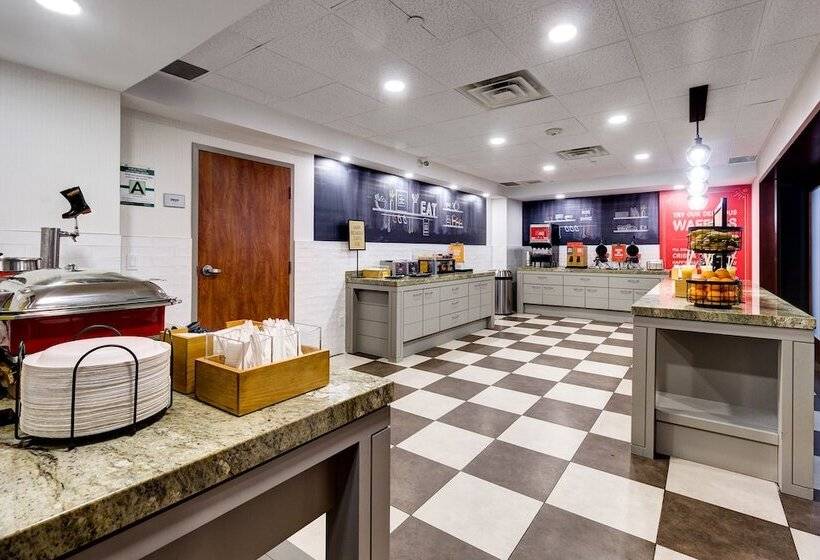 ホテル Hampton Inn & Suites By Hilton Brantford Conference Centre