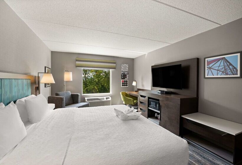 Отель Hampton Inn & Suites Poughkeepsie