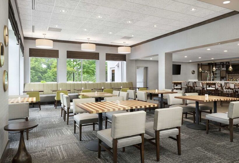 Отель Hilton Garden Inn Greenville