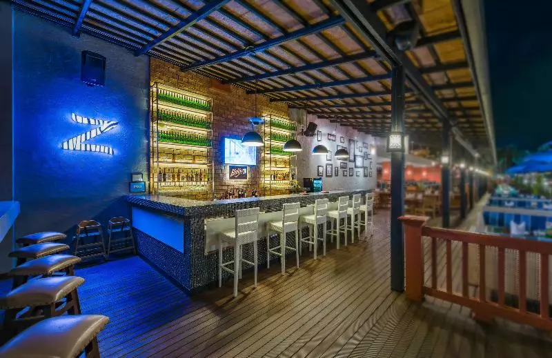 Otel Kata Sea Breeze Resort Sha Plus