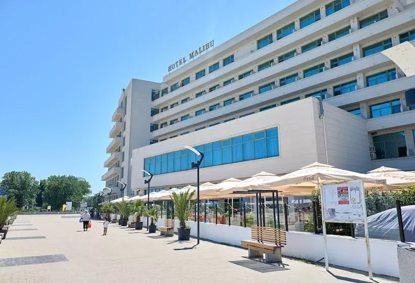 בית מלון כפרי Malibu Mamaia