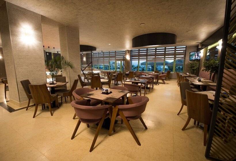 ホテル Malibu Mamaia