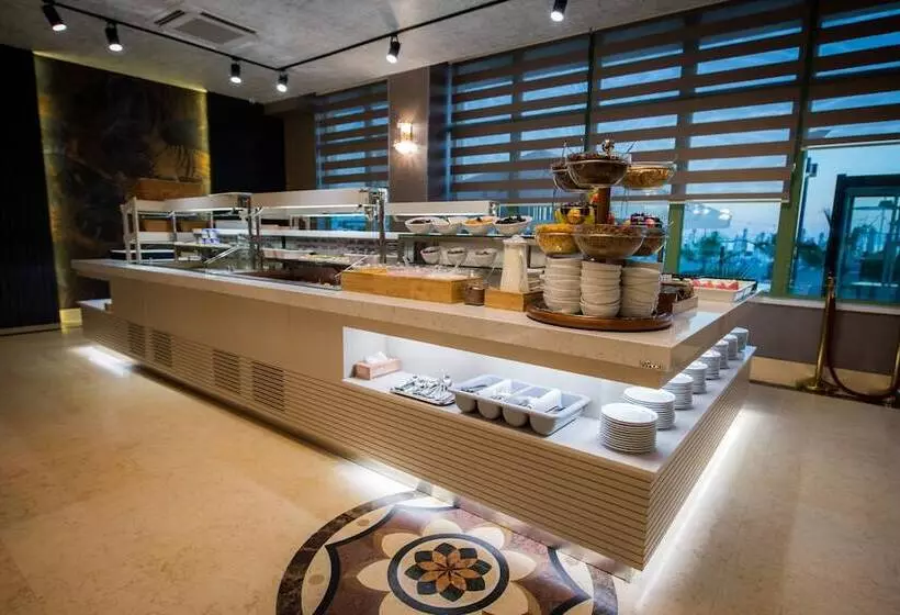 בית מלון כפרי Malibu Mamaia