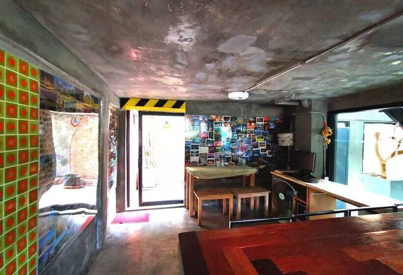 Hotelli The Chilli Bangkok