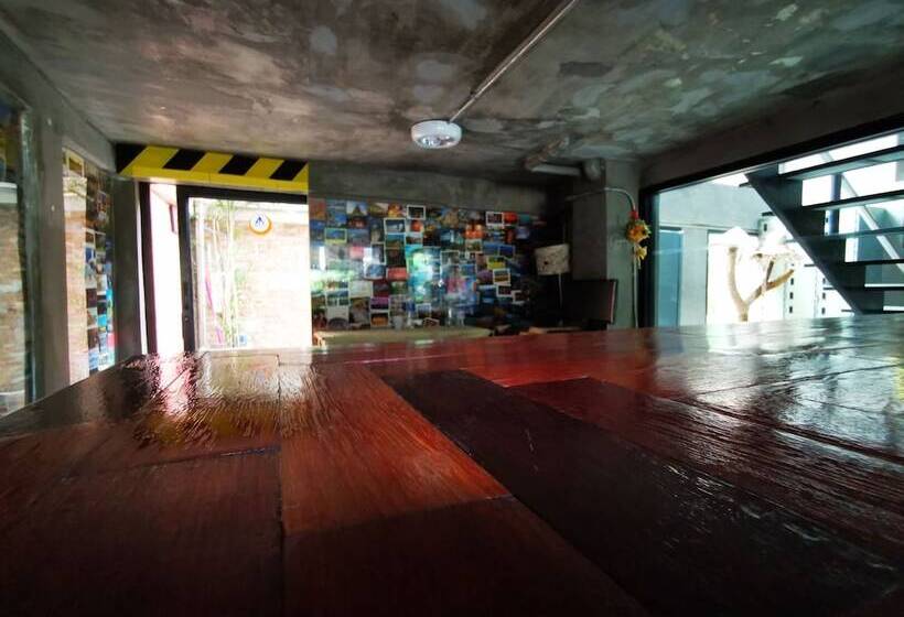 هتل The Chilli Bangkok