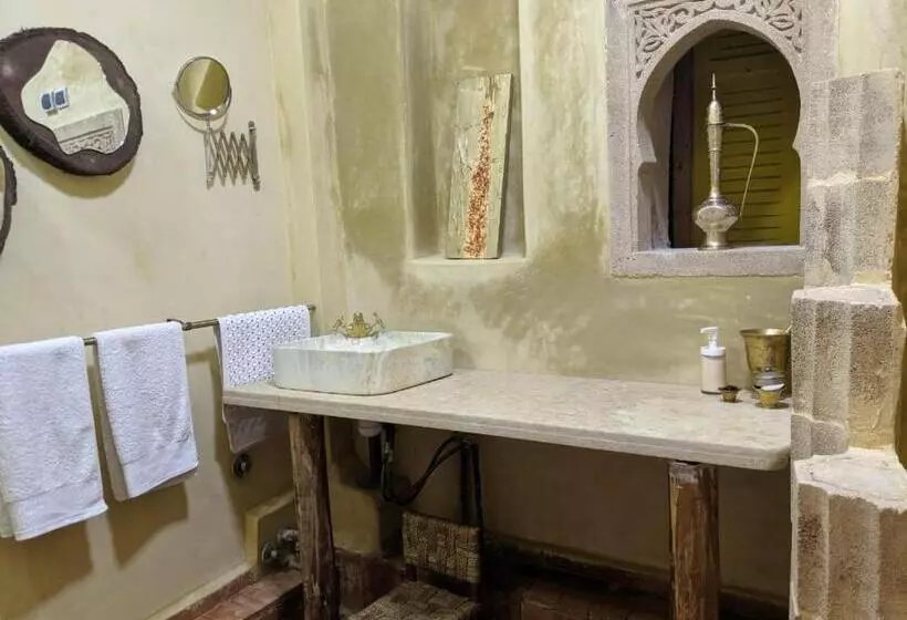 Отель The Repose