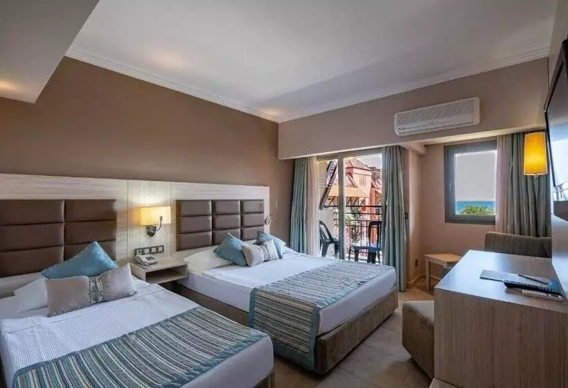 فندق Palmeras Beach