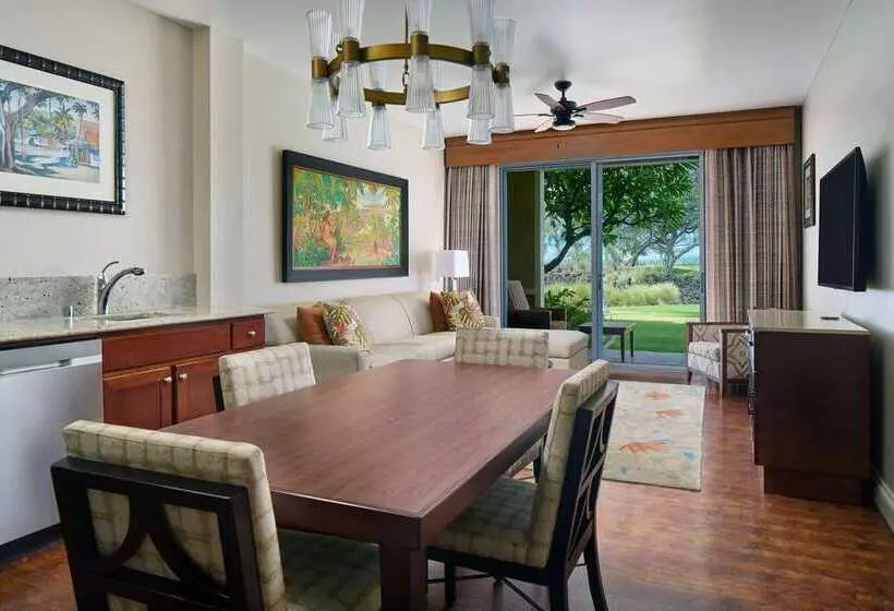 Курорт Hilton Grand Vacations Club Kings’ Land Waikoloa