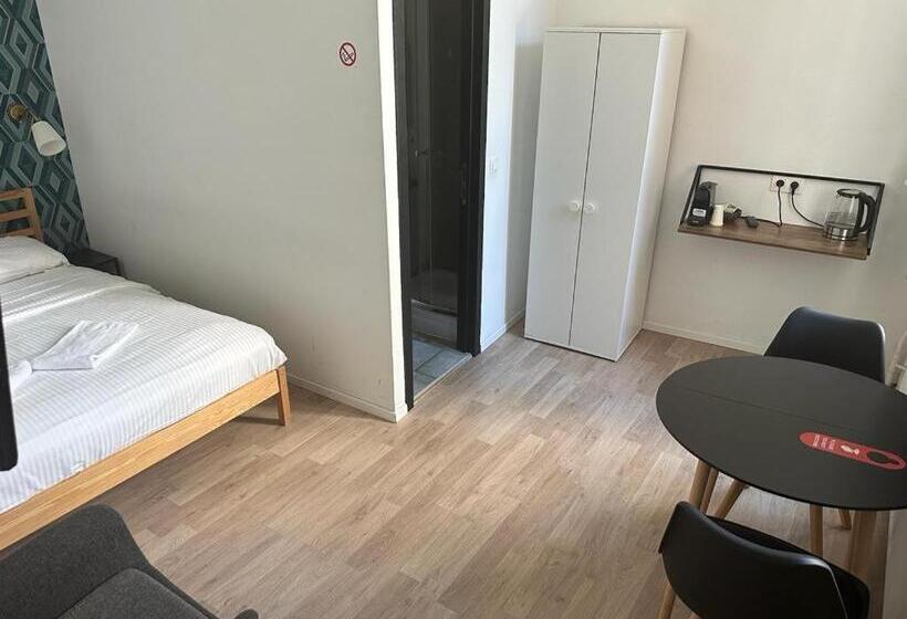 پانسیون Bed Collège